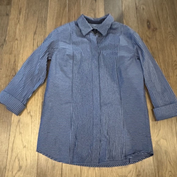 Lafayette 148 3/4 sleeve blue stripped button-up - Picture 1 of 7